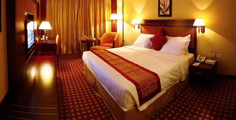 Ramada Riyadh Hotel Zimmer foto